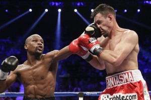 乐鱼体育(中国)官方网站-曼联在训练场上对新战术的适应速度受到检验，曼联最新训练服