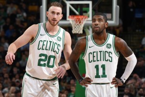 乐鱼体育登录-独行侠攻守兼顾，东契奇连续四场30+，东契奇31 12 20 独行侠险胜奇才